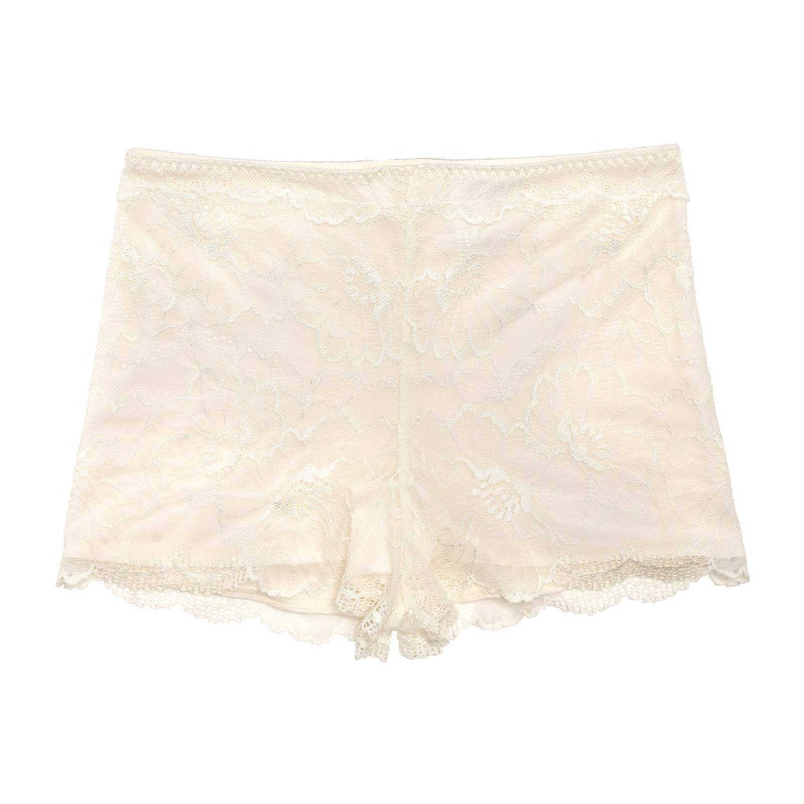 Dreamy lace shorts